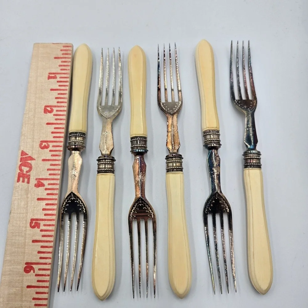 Vintage Dinner Fish Fork Set‎ EPNS Ornate Design 6 Pc Rare Set Celluloid